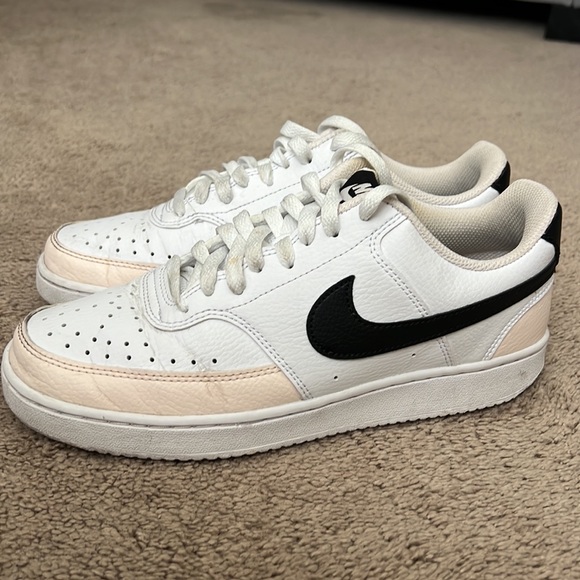 Nike pink white and black court vision sneakers - Women’s 8.5 - Picture 5 of 8